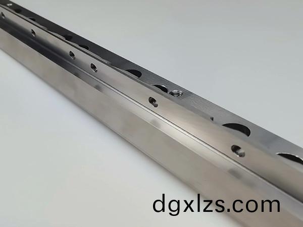 固定刀架，定(ding)刀(dao)架(jia)，得(de)人(ren)精工(gong)定(ding)製切(qie)粒(li)機(ji)配件
