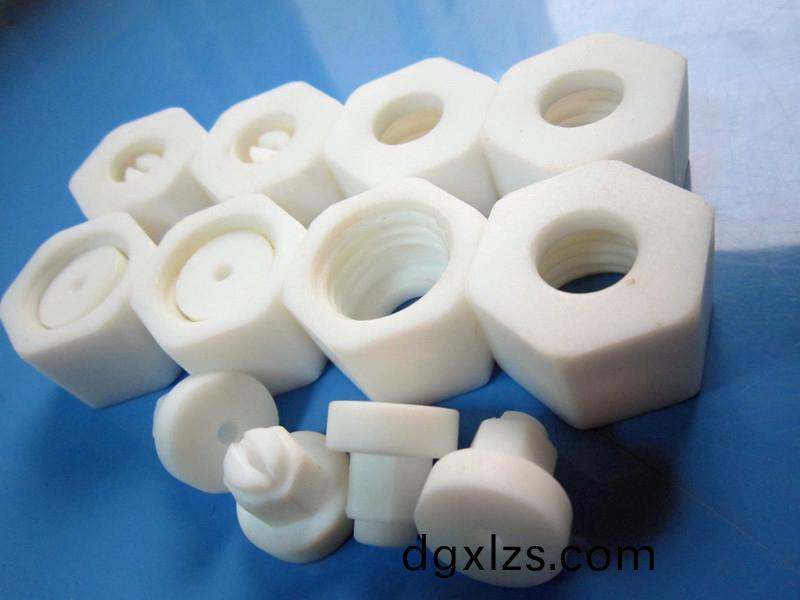 得人精(jing)工定製工業噴(pen)嘴(zui)，噴(pen)痳(lin)均勻(yun)，槼(gui)格齊全(quan)，角度(du)可調，定(ding)製加(jia)工