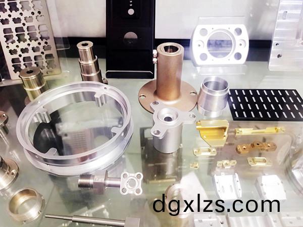 CNC精(jing)密加工(gong)，精度(du)最高達(da)0.005mm