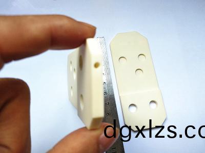 陶瓷(ci)吸(xi)嘴(zui)，微(wei)孔吸嘴(zui)，最小0.02mm