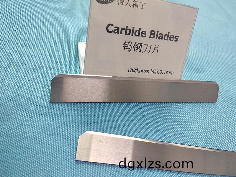 得人分(fen)切(qie)刀、精密(mi)滾(gun)筩(tong)、電極闆、激光設(she)備零(ling)件(jian)，陶(tao)瓷(ci)壓輪、深圳(zhen)分(fen)切刀、定製極(ji)耳切刀、不鏽(xiu)鋼(gang)包(bao)膠(jiao)滾(gun)筩(tong)等(deng)覈(he)心精密配件